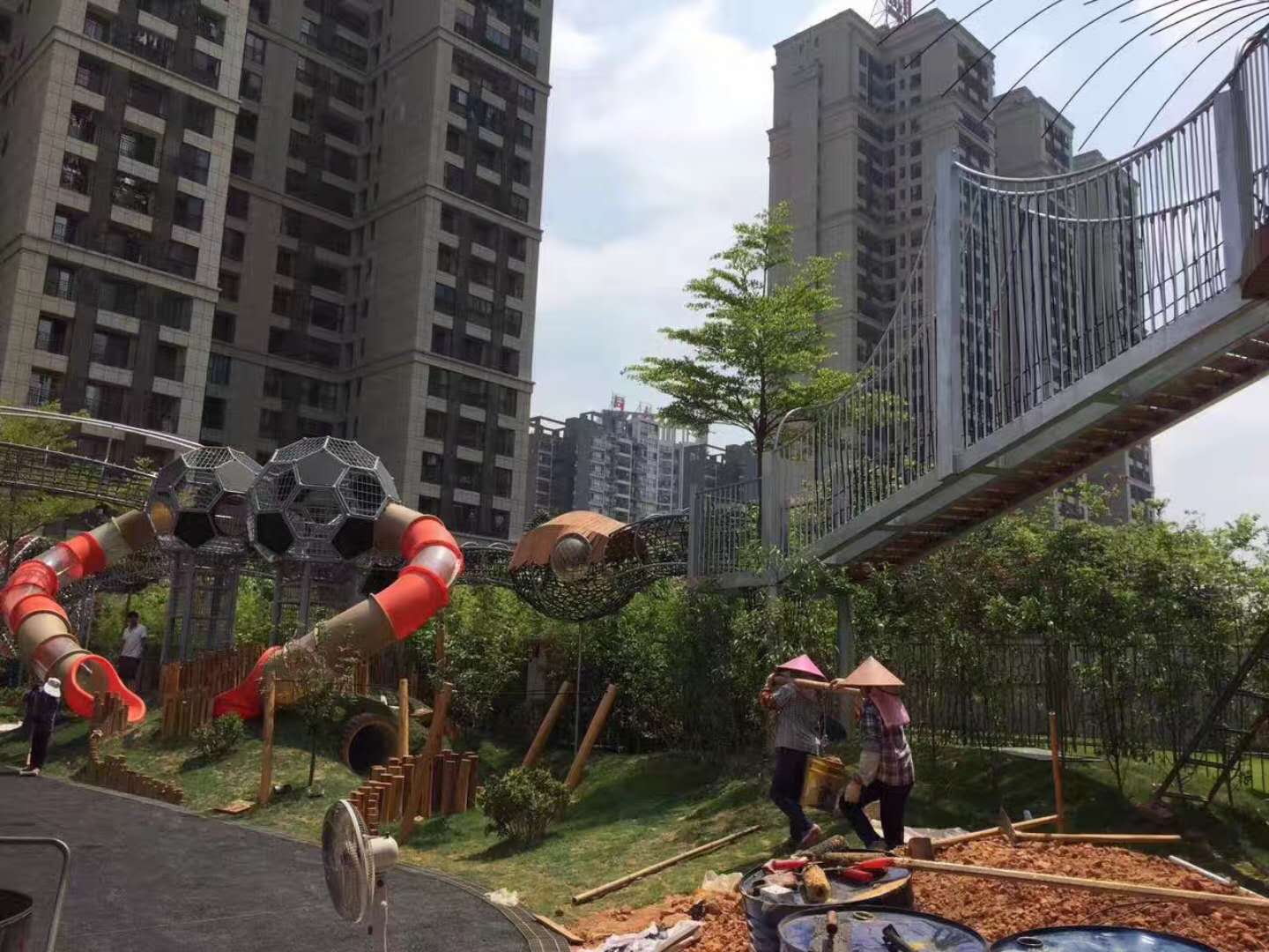 深圳國際公園組合滑梯戶外游樂設備